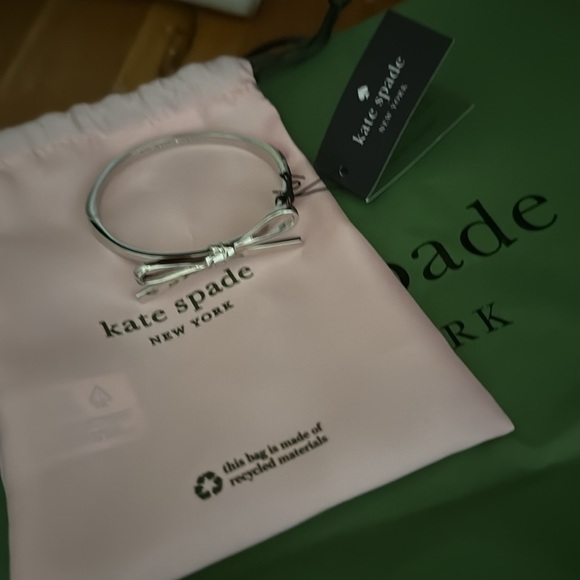 Kate Spade elegant Silver Bow Bracelet - Picture 6 of 11